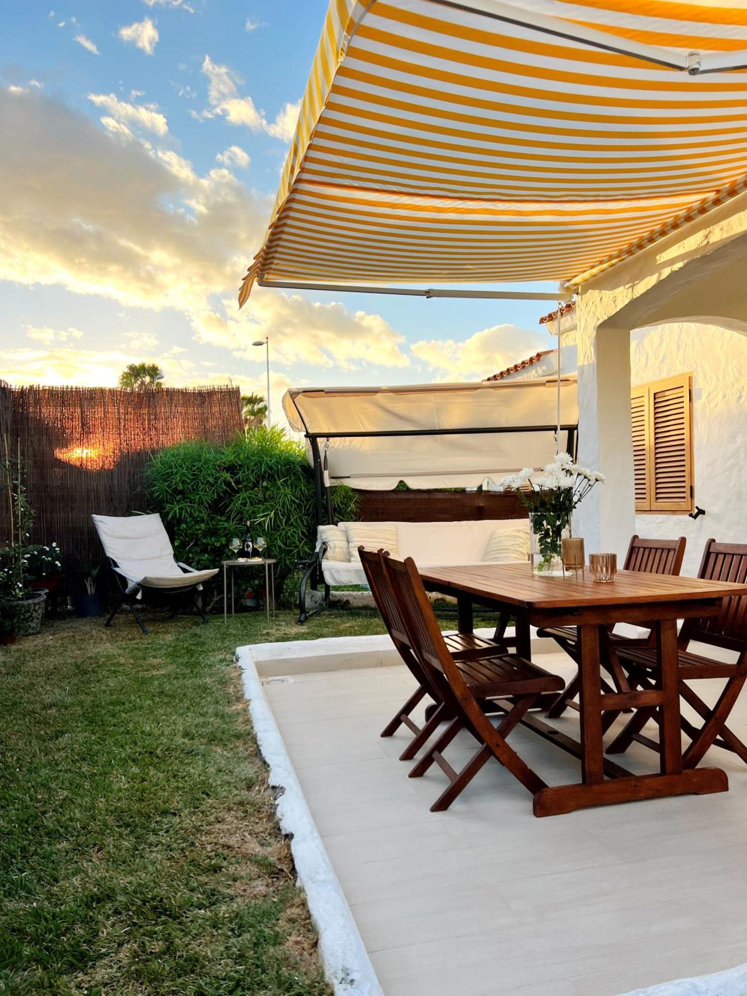 Buzzstays: 1-Bed Bungalow, Garden, Near Yumbo & Beach Maspalomas  Exteriör bild